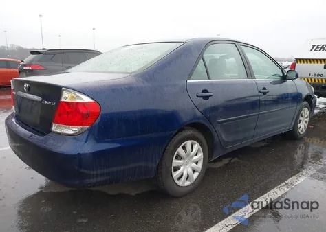 2005 Toyota Camry Le z USA, uszkodzony, nr VIN 4T1BE30K25U049001